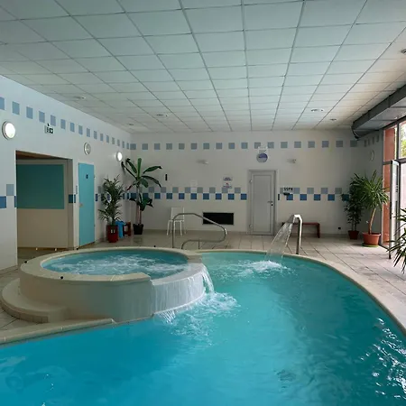 Feriehus Cosy Proche De Mimizan - Acces Piscine Chauffee Et Bias (Landes)