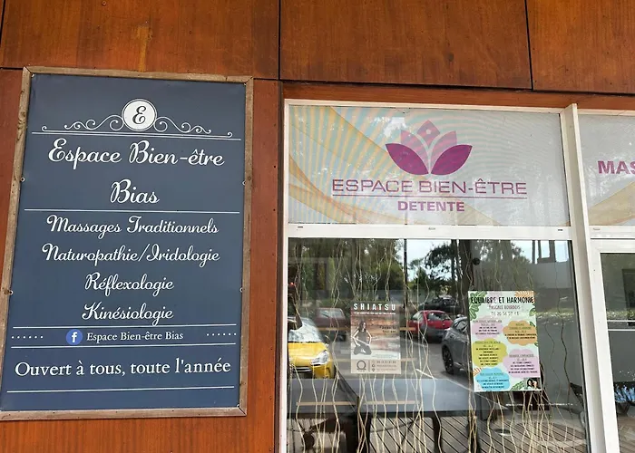 Entre Contis Et Mimizan - Piscine Chauffee Et Balneotherapie Bias (Landes)